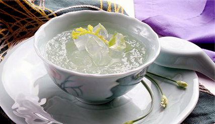 Chè yến nha đam ngon mát, bổ dưỡng không ngờ!!!!!